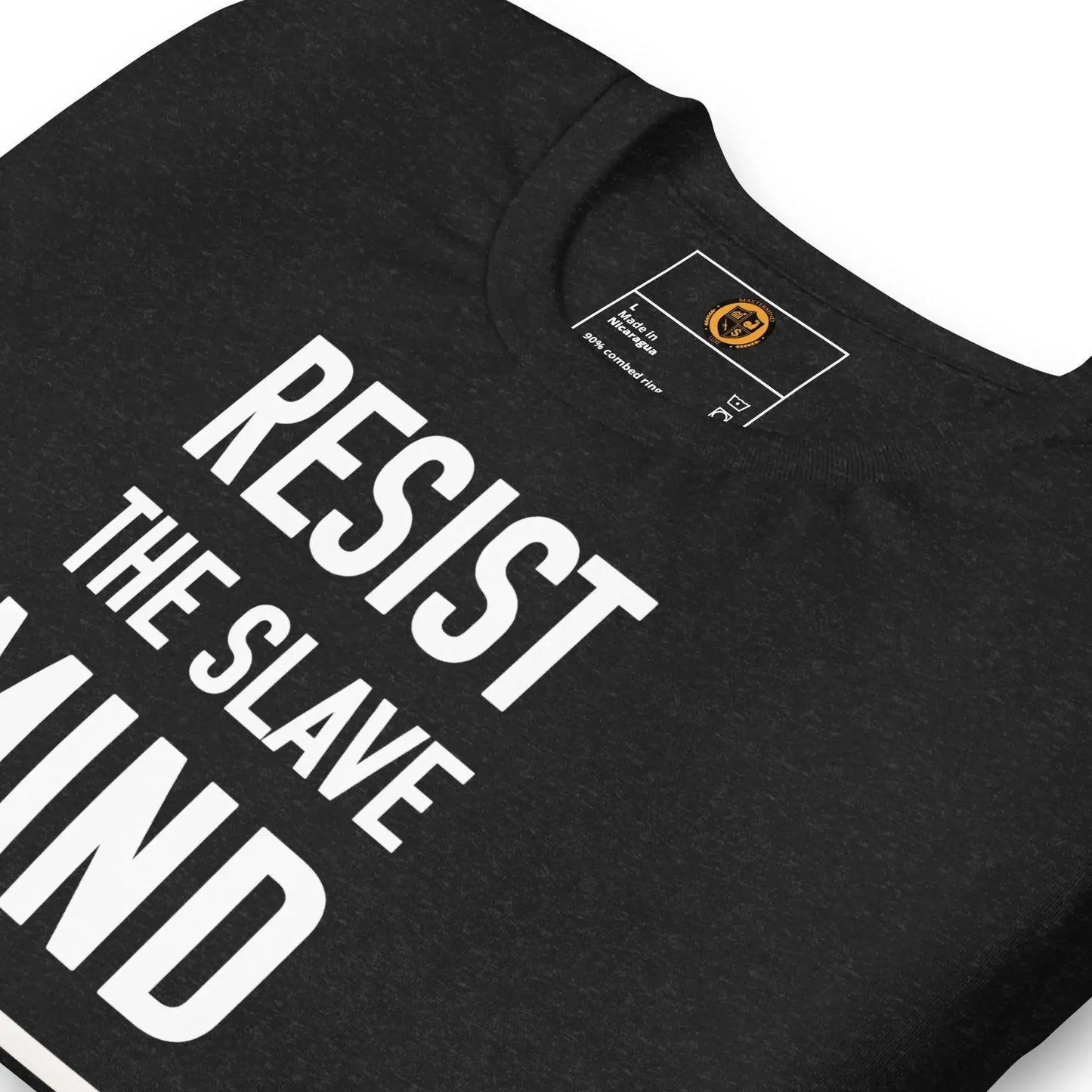 motivational-quote-t-shirt-resist-the-slave-mind-folded